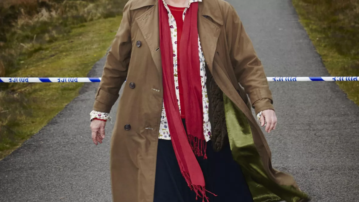 © ITV Studios Limited 2016 Photo de Brenda Blethyn, extraite d'un épisode des Enquêtes de Vera