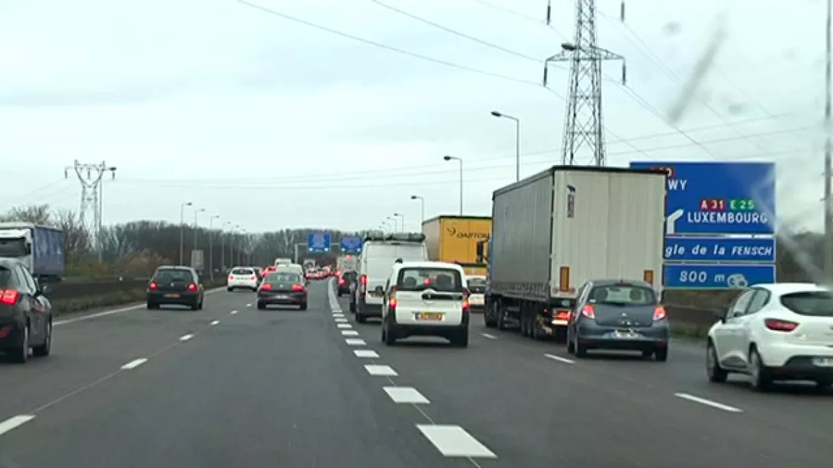 Enquêtes de Région  : C'est mieux de l'autre côté