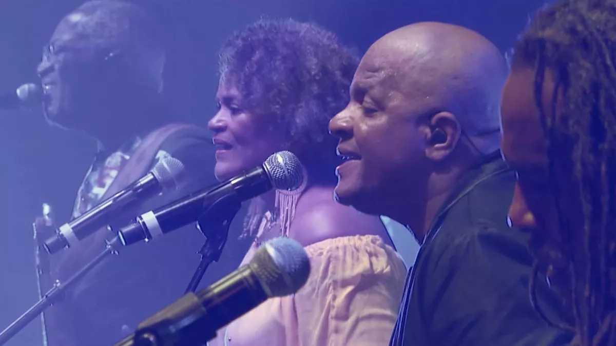 © LGM KASSAV AU ZENITH