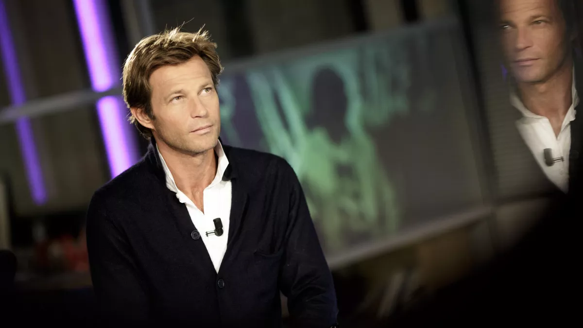 FTV / Benjamin Decoin Portrait de Laurent Delahousse pour Un jour / un destin