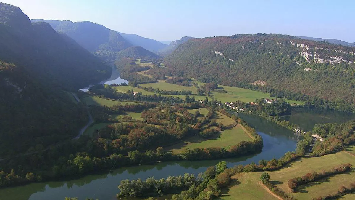 DES RACINES ET DES AILES - DES MONTS DU JURA AU VAL DE SAONE DES RACINES ET DES AILES - DES MONTS DU JURA AU VAL DE SAONE