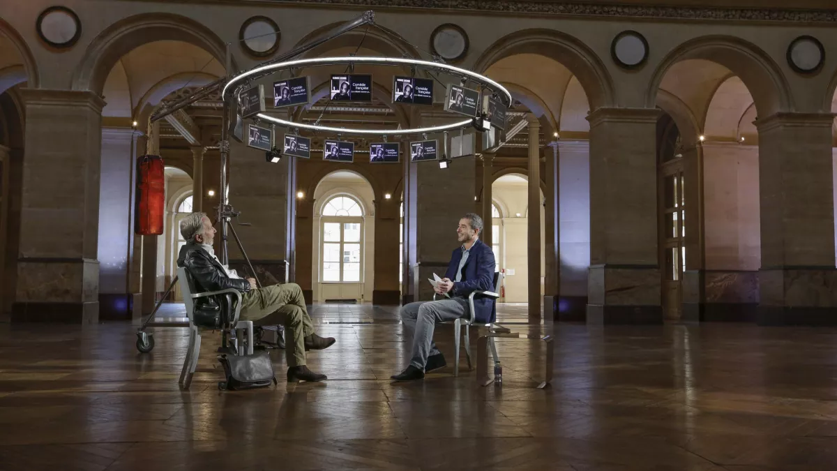 © PROGRAM 33 DROLE D'ENDROIT POUR UNE RENCONTRE