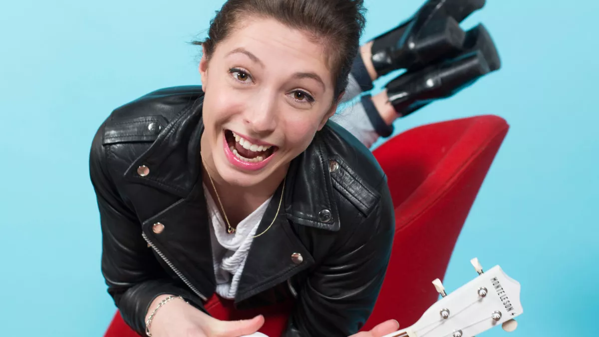 Delphine GHOSAROSSIAN/ FTV MONTE LE SON