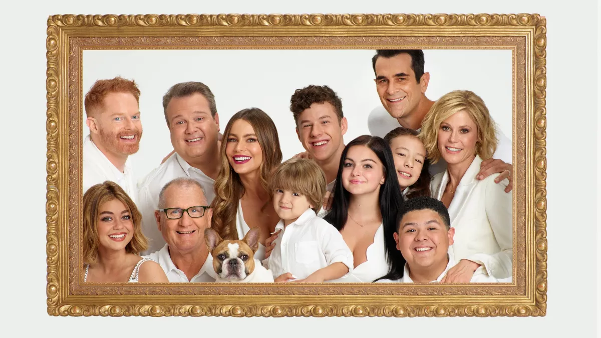 © 2015-2016 Twentieth Century Fox Film Corporation. All rights reserved. Modern Family — Saison 8