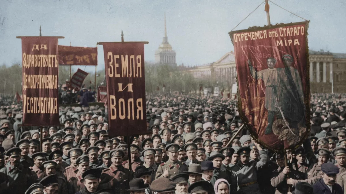 © AKG 1917 : IL ETAIT UNE FOIS LA REVOLUTION