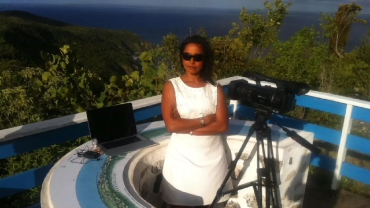 D'ILS EN ÎLES @MAEVAPONET
