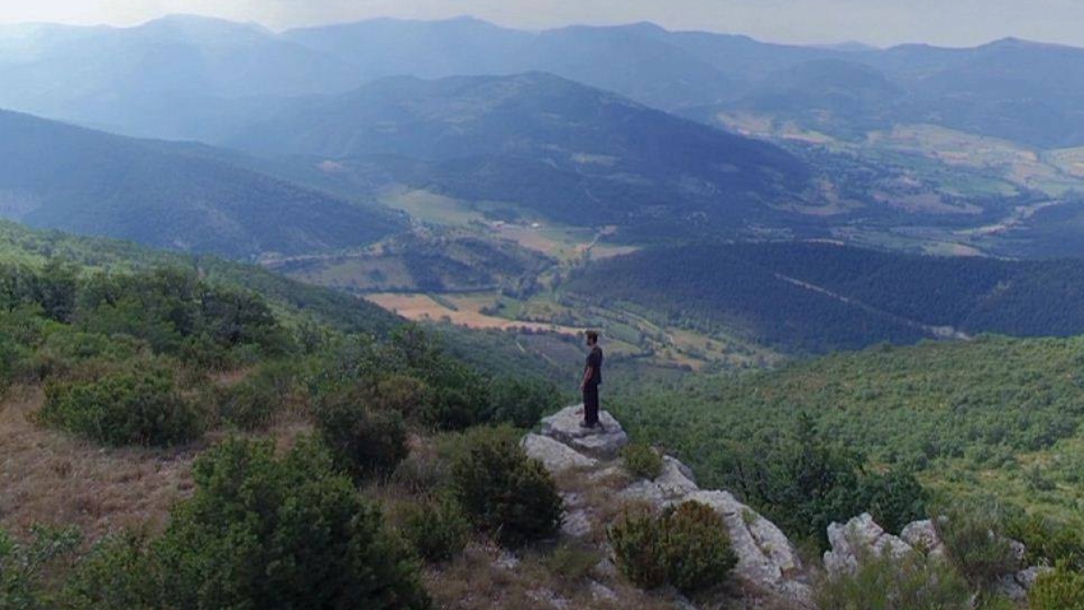 ET VOUS VIVEZ LA HAUT TOUTE L'ANNEE ?