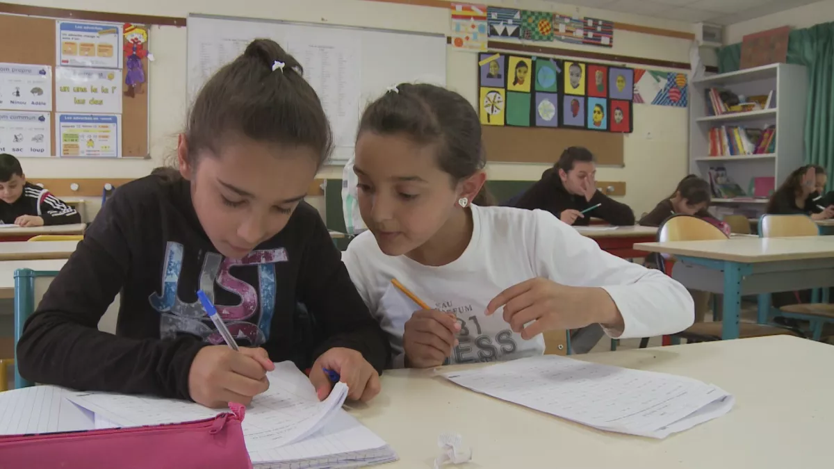 élèves en classe élèves en classe