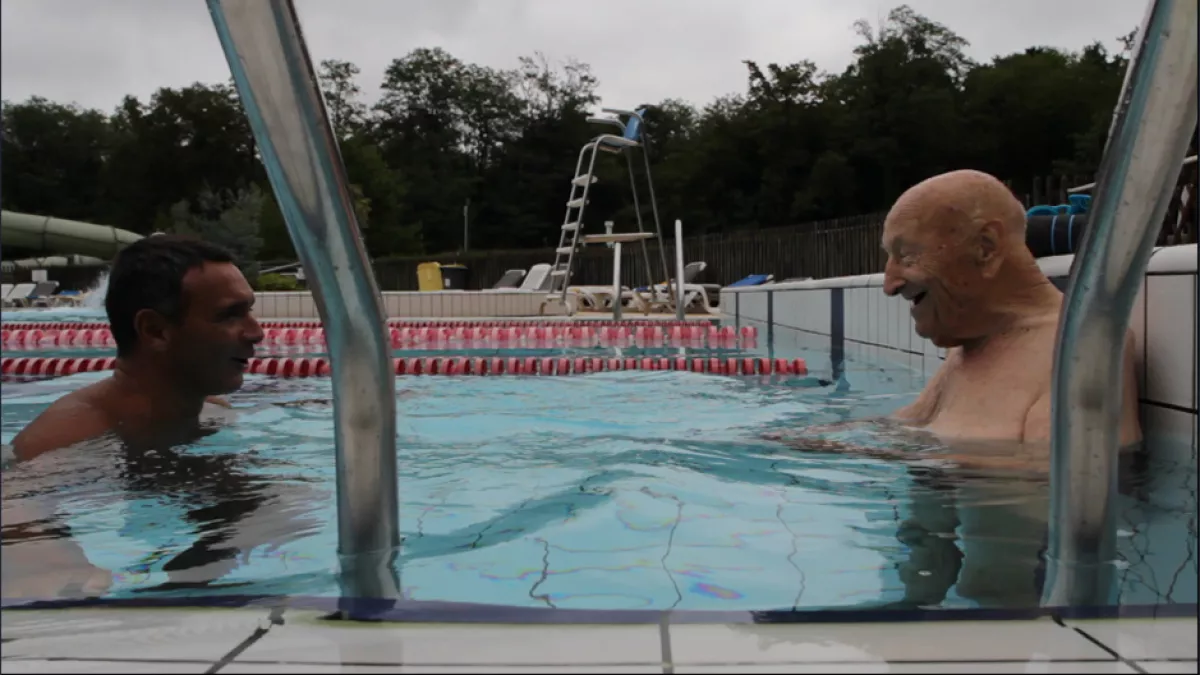piscine Troisième nage