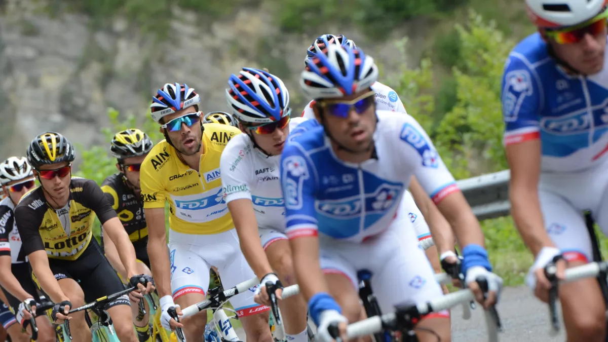 tour de l'Ain peloton coureurs cyclistes