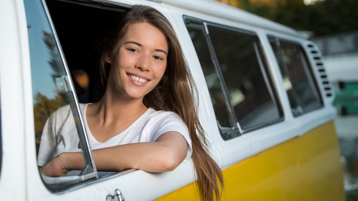 Emilie Broussouloux avec un combi 