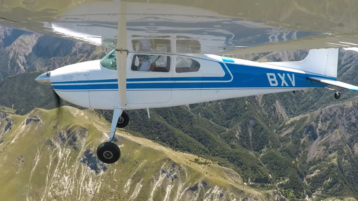 © Grand Angle Production LES AVIONS DU BOUT DU MONDE