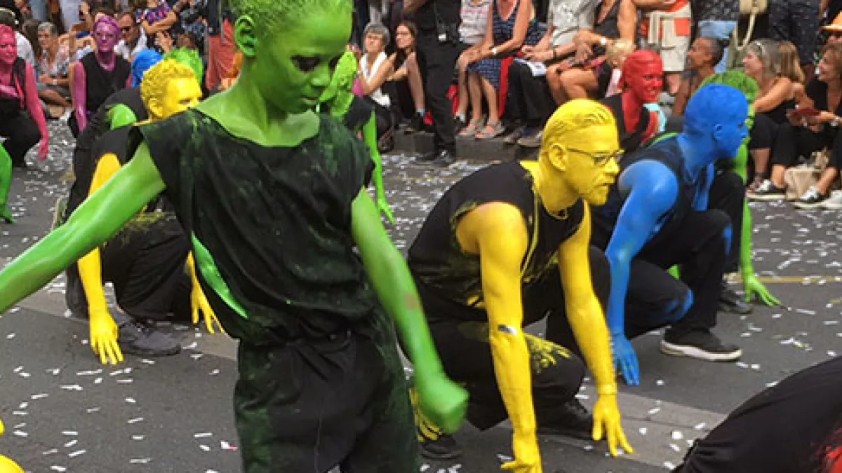 Défilé de la biennale de la danse Défilé