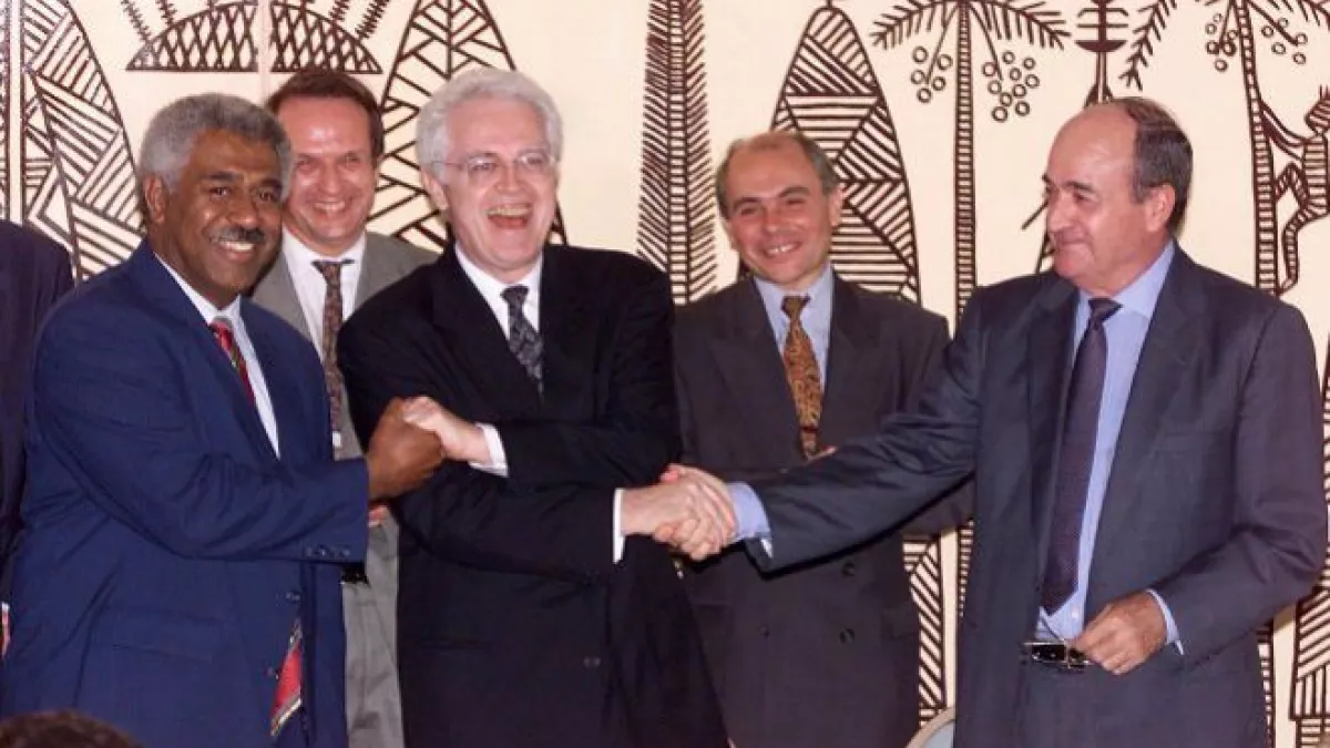© PASCAL GUYOT / AFP Accord de Nouméa