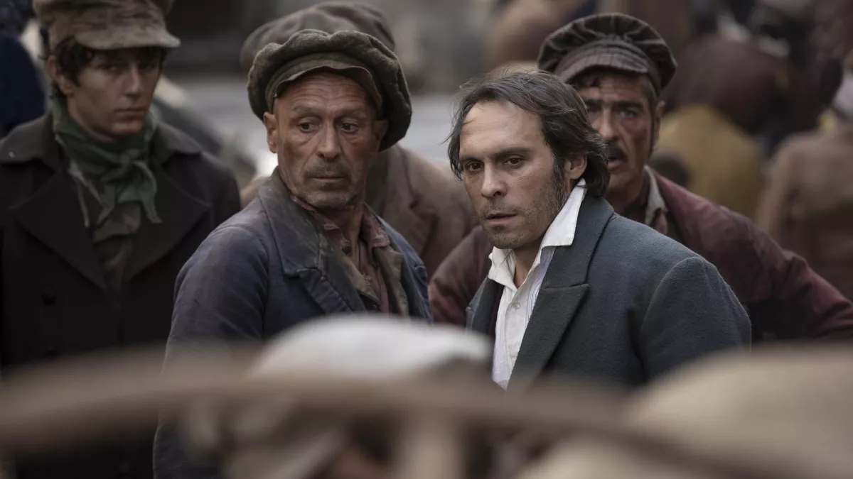 © Denis Manin / Quad Télévision / Point du jour / FTV VICTOR HUGO, ENNEMI D'ETAT