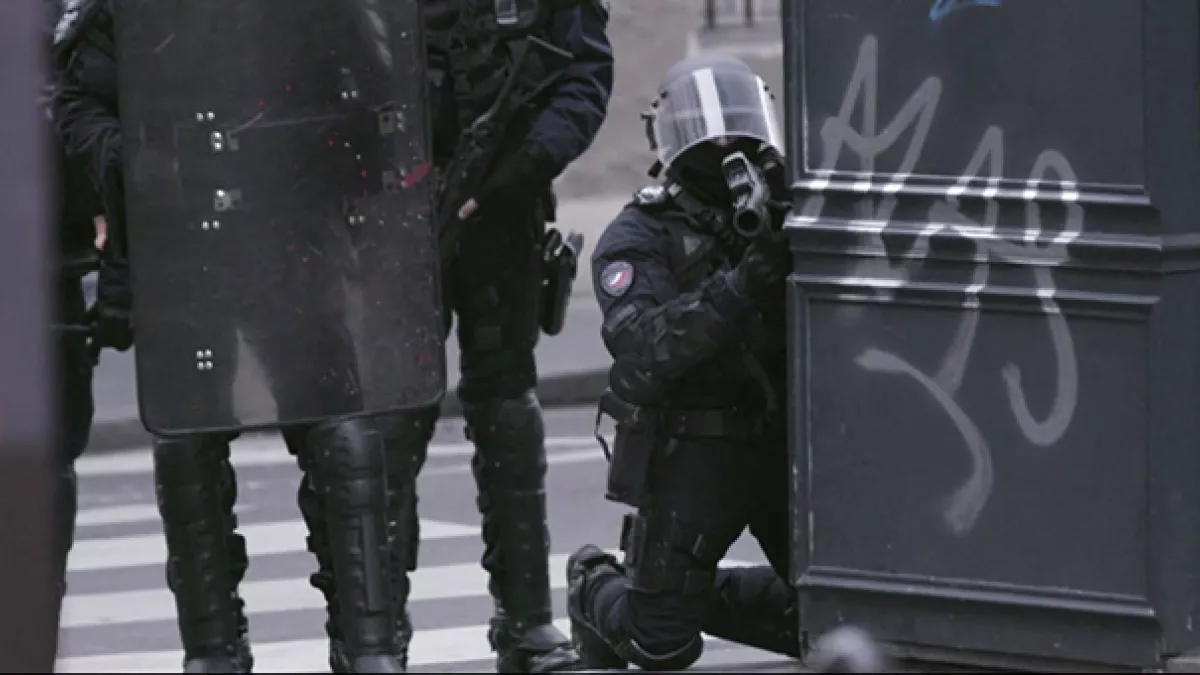 Bavures, moi policier j'ai tué un homme Bavures, moi policier j'ai tué un homme