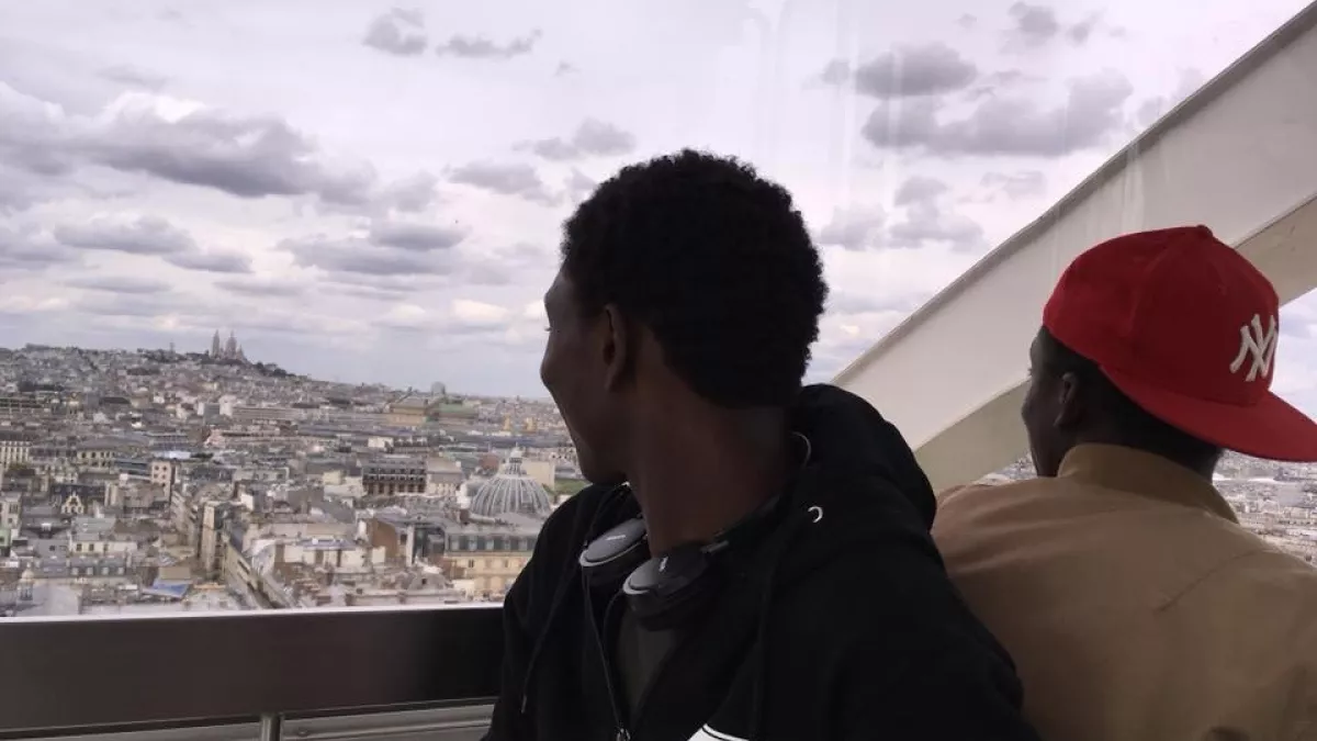 Deux jeunes Deux jeunes