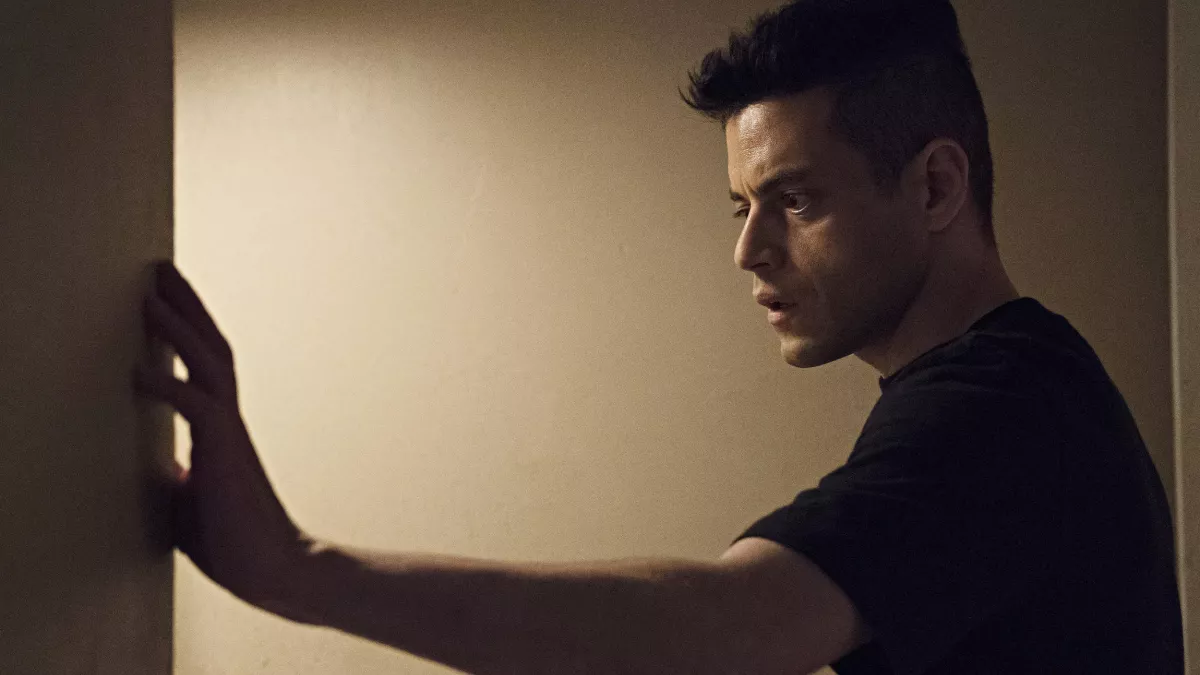 Season 3: © 2017 Universal Network Television LLC. ALL RIGHTS RESERVED - Photographe : Peter Kramer/USA Network MR. ROBOT S3