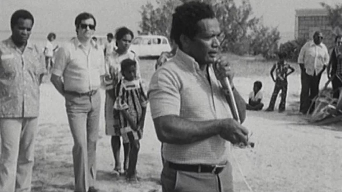 AU NOM DU PÈRE, DU FILS ET DES ESPRITS Jean Marie Tjibaou © Foulala Productions / Grand Angle Productions