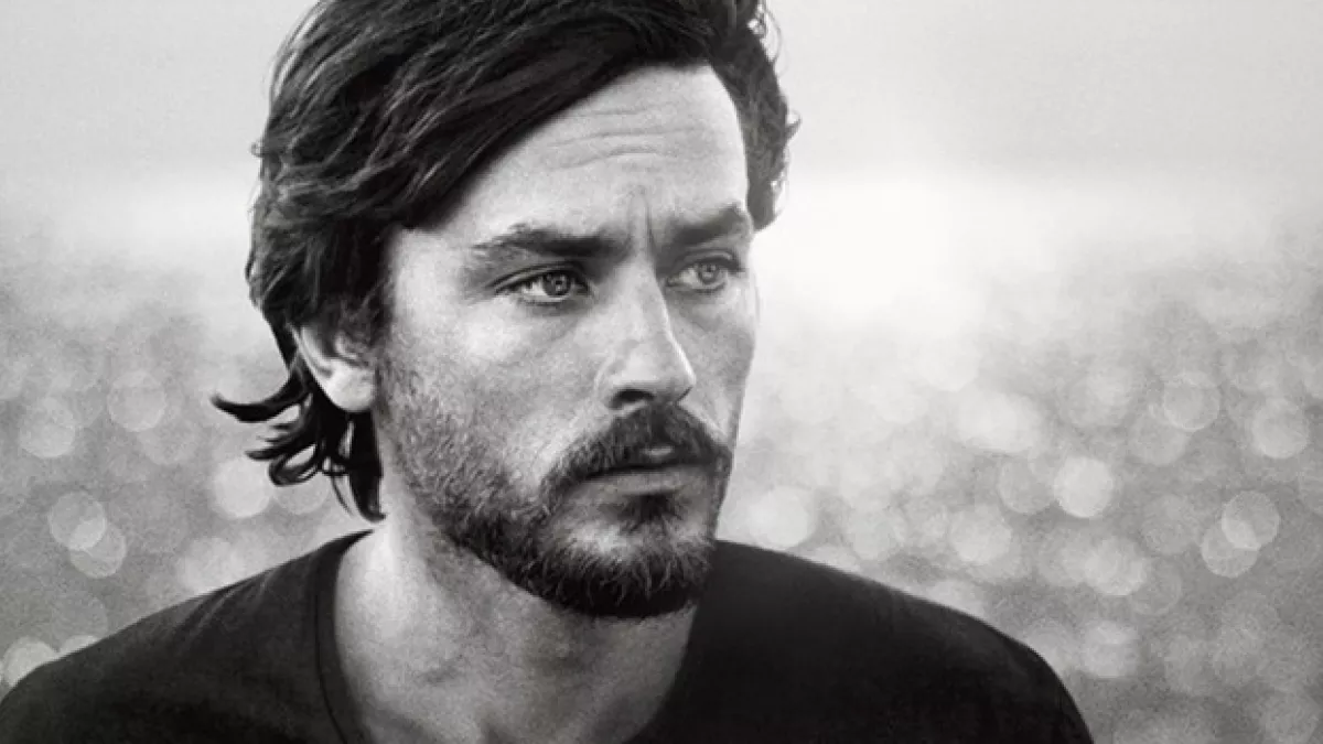 UN JOUR UN DESTIN :: « Alain Delon, la solitude d'un fauve » UN JOUR UN DESTIN :: « Alain Delon, la solitude d'un fauve »