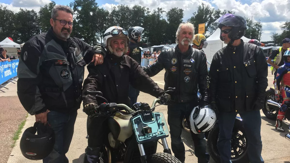 Copains Coupes Moto Légende - Photo Nathalie Zanzola Copains Coupes Moto Légende - Photo Nathalie Zanzola