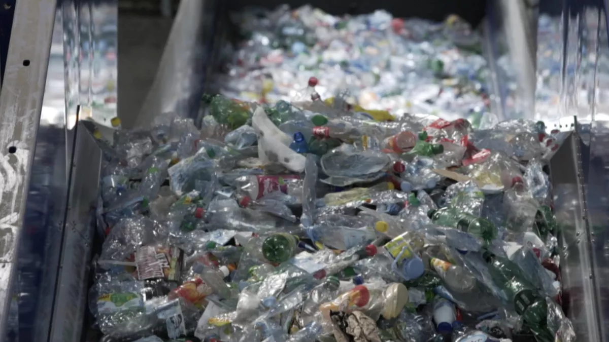 ©ASLC Productions INVESTIGATIONS : ENVIRONNEMENT LE DÉFI : "J’ARRÊTE LE PLASTIQUE"