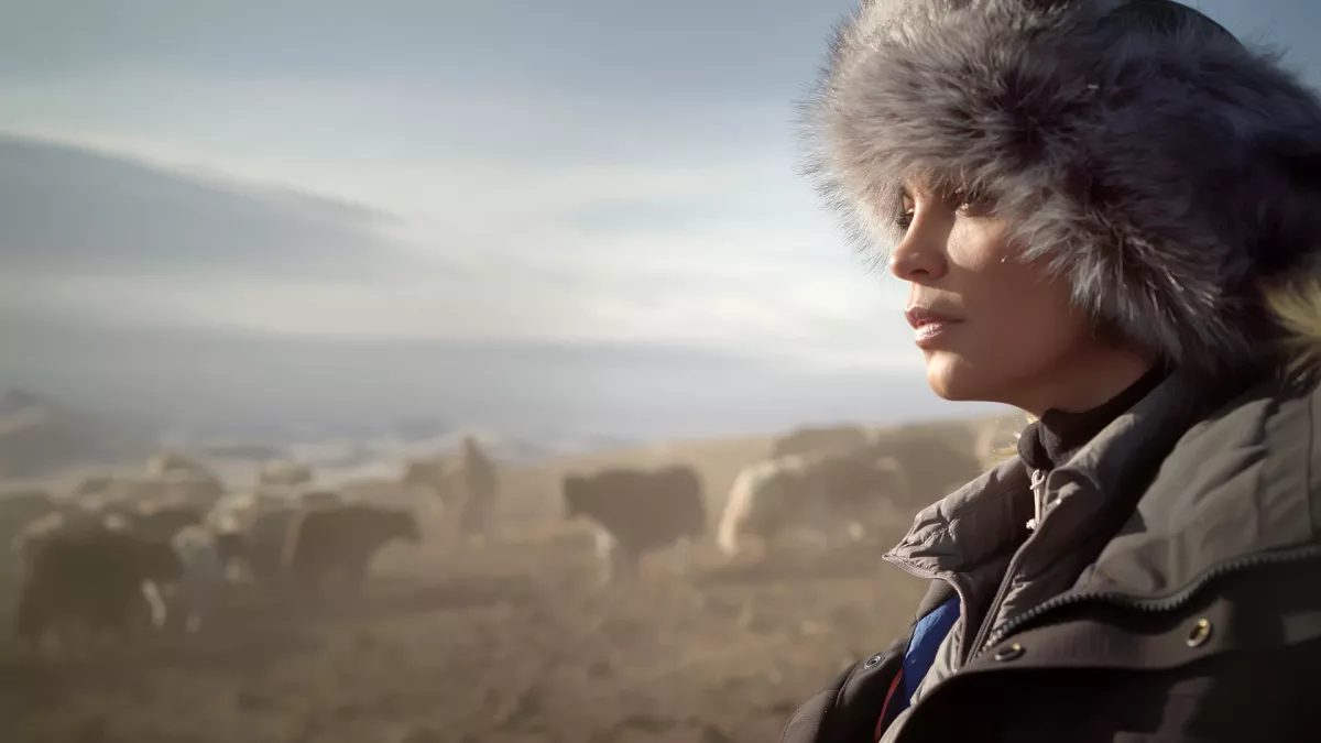 RENDEZ-VOUS EN TERRE INCONNUE AVEC NAWELL MADANI CHEZ LES ÉLEVEURS DE YAKS DE MONGOLIE RENDEZ-VOUS EN TERRE INCONNUE AVEC NAWELL MADANI CHEZ LES ÉLEVEURS DE YAKS DE MONGOLIE