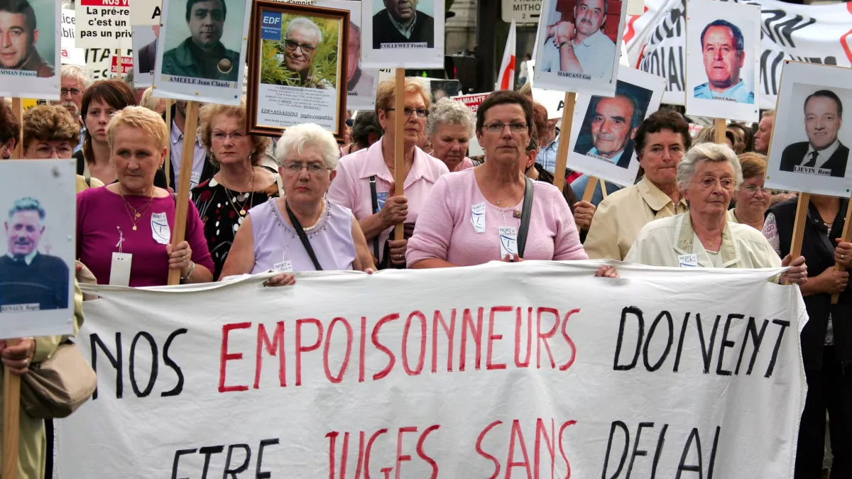 AMIANTE, LE DERNIER COMBAT AMIANTE, LE DERNIER COMBAT