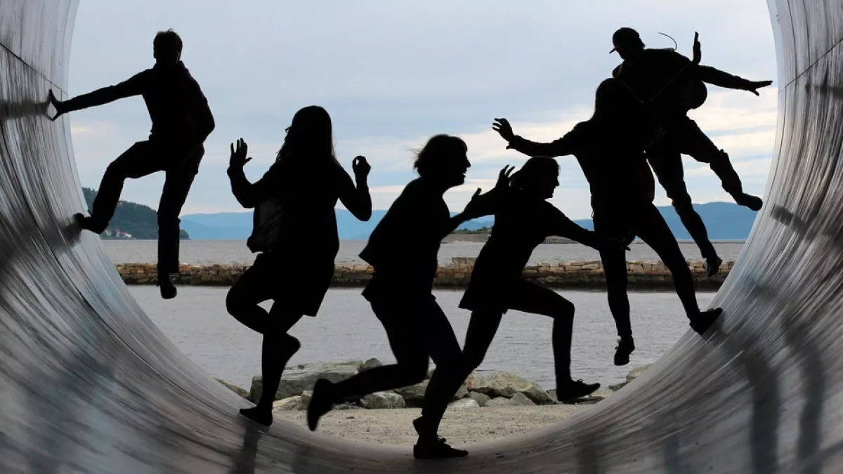 Silhouettes en mouvement © Broesis Silhouettes en mouvement © Broesis