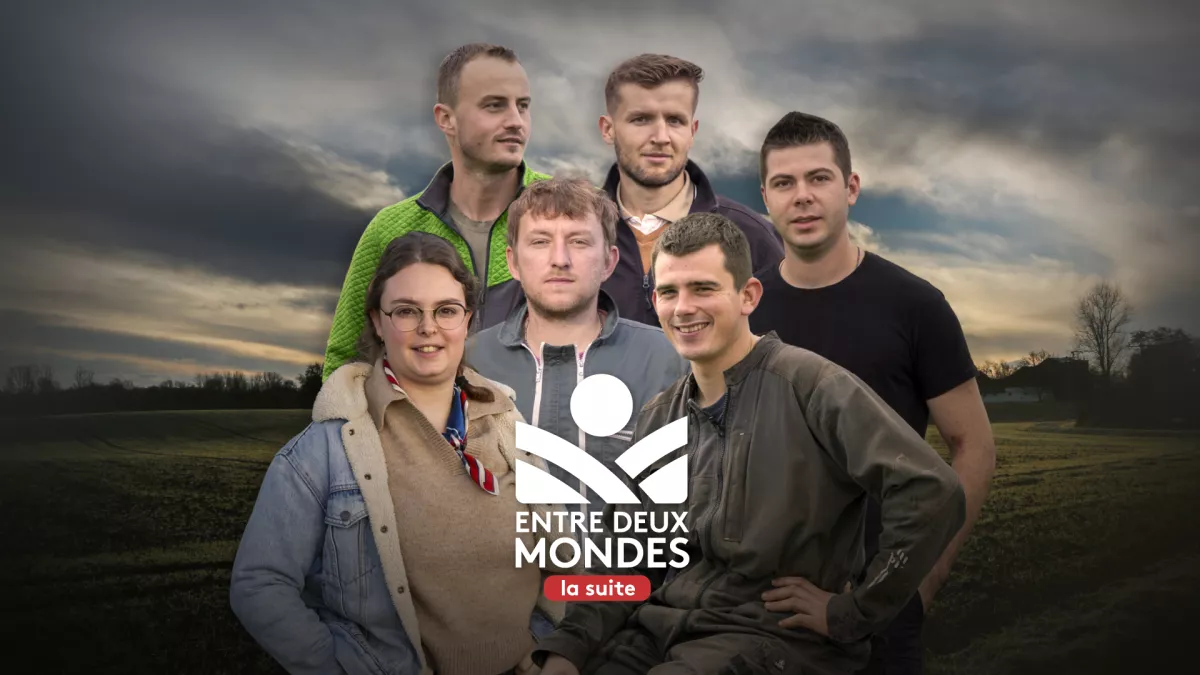 Les jeunes agriculteurs "Entre deux mondes, la suite" - photos @Yves Petit - graphisme @Dominique Robbe https://france3-regions.francetvinfo.fr/bourgogne-franche-comte/cote-d-or/nature-ou-agriculture-faut-il-choisir-dimanche-en-politique-ouvre-le-debat-en-bourgogne-franche-comte-3103927.html
