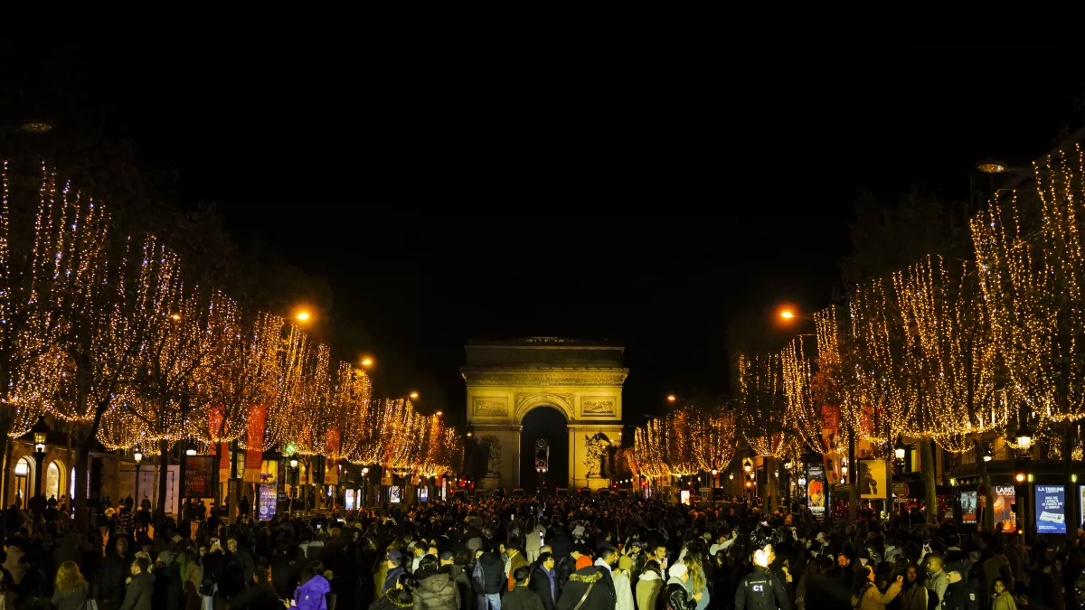 © Sylvain Bachelot Illuminations Champs Elysées 2024