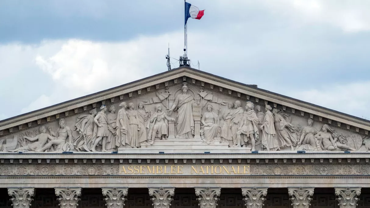 élections législatives 2024 - fronton Assemblée nationale 
