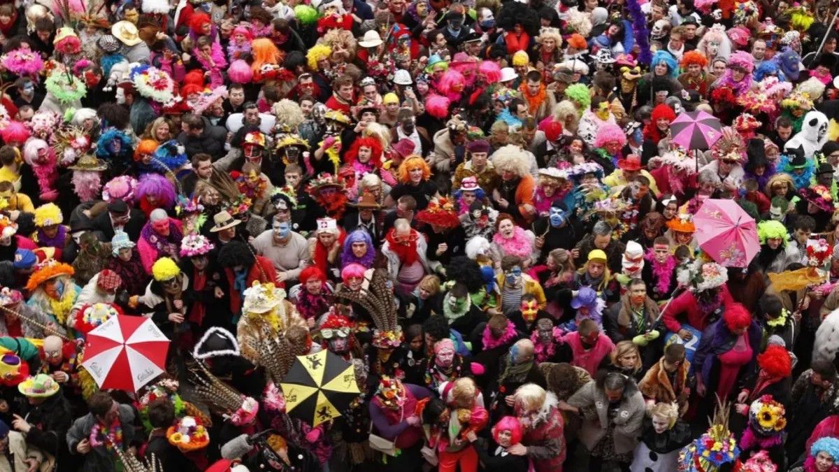 FOULE AU CARNAVAL DE DUNKERQUE