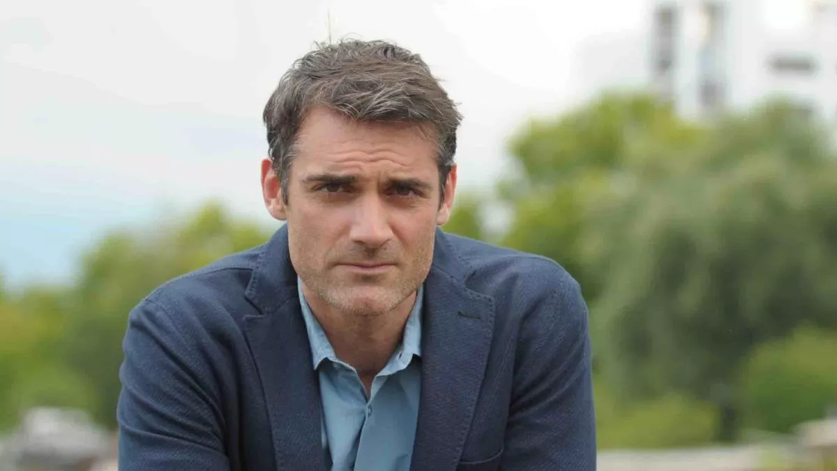 CESAR WAGNER EX DREYFUSS César Wagner, notre flic au grand cœur, célibataire endurci et hypocondriaque compulsif, est de retour pour deux nouvelles enquêtes inédites !
