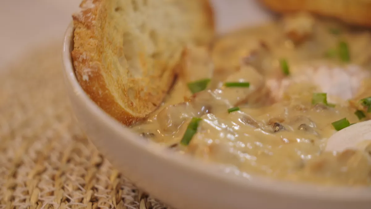 C'est Succulent : Les Oeufs meurette au vin blanc