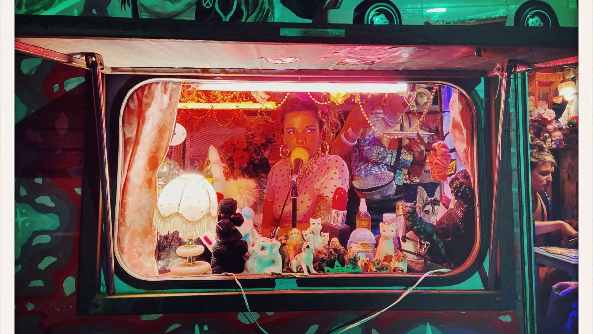 Candy Love dans sa caravane © Gabrielle Culand