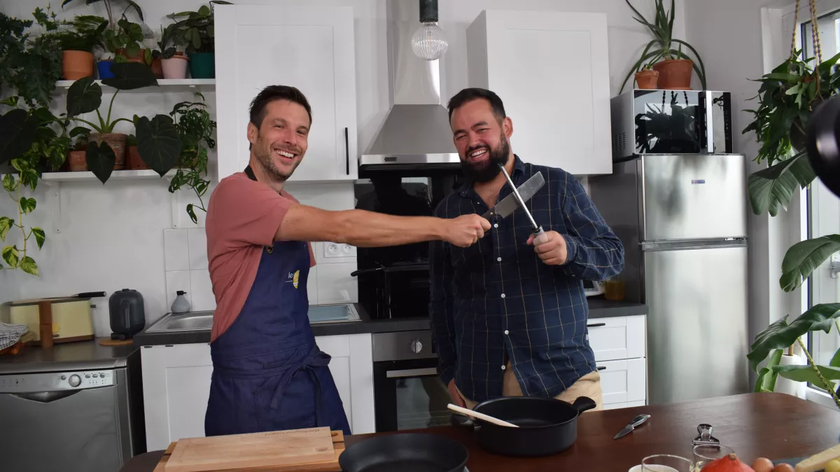 Le goût des rencontres en Pays de la Loire Grégory Cuilleron et Benjamin en cuisine