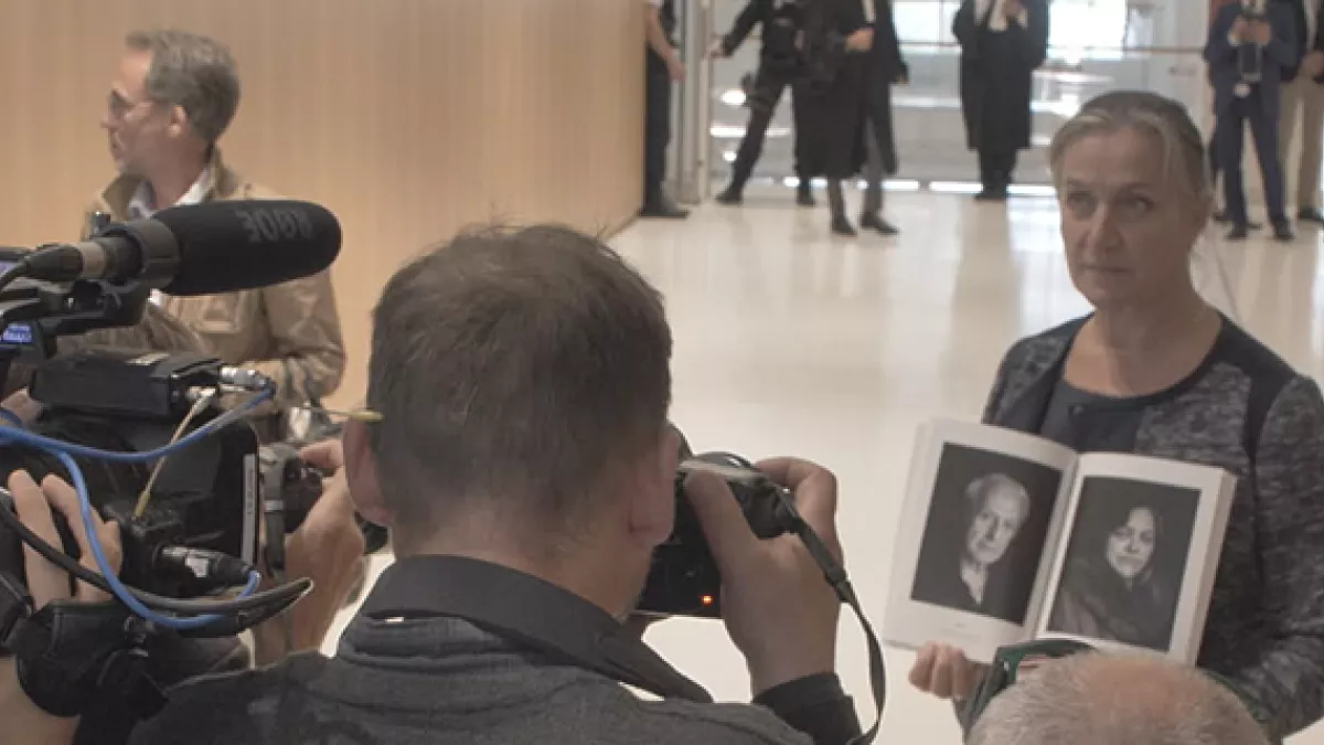 Irène Frachon devant les journalistes au Palais de justice de Paris le 29 mars 2021