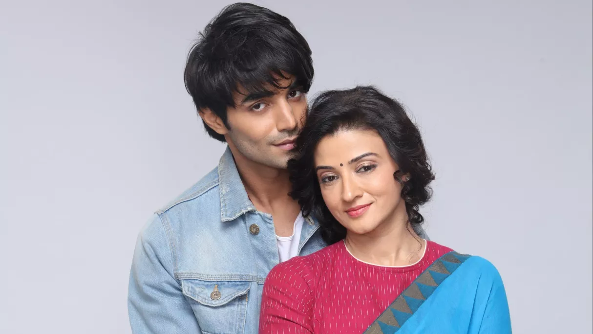 C'est une histoire d'amour complexe entre Vedika Gupta, mère célibataire quadragénaire, et Sahil Agarwal, son jeune locataire irrespirable. Bien qu'une vingtaine d'années les séparent, ils tombent fou amoureux l'un de l'autre malgré leur différence