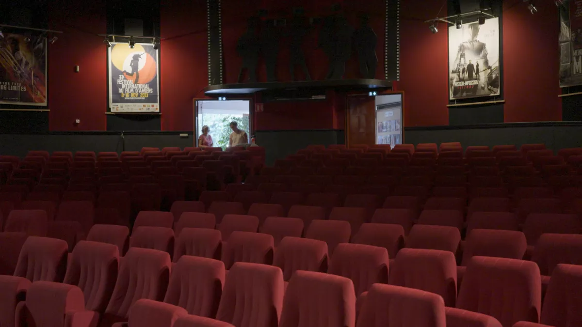 LE CYRANO DES CHAMPS (C) LA VOIE LACTEE PRODUCTION