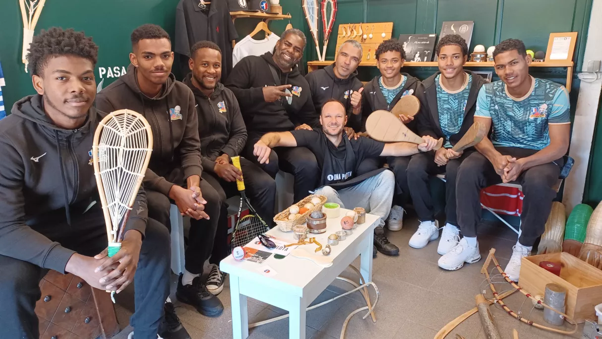 NA doc la pelote et le chaudron 