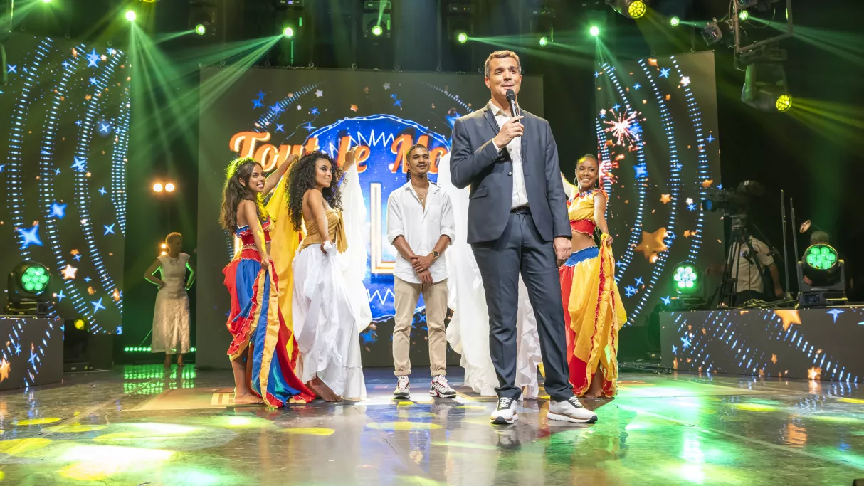 Tout Le Monde en Live 2021 – Un réveillon en chansons sur Réunion la 1ère  – 120minutes de bonheur !