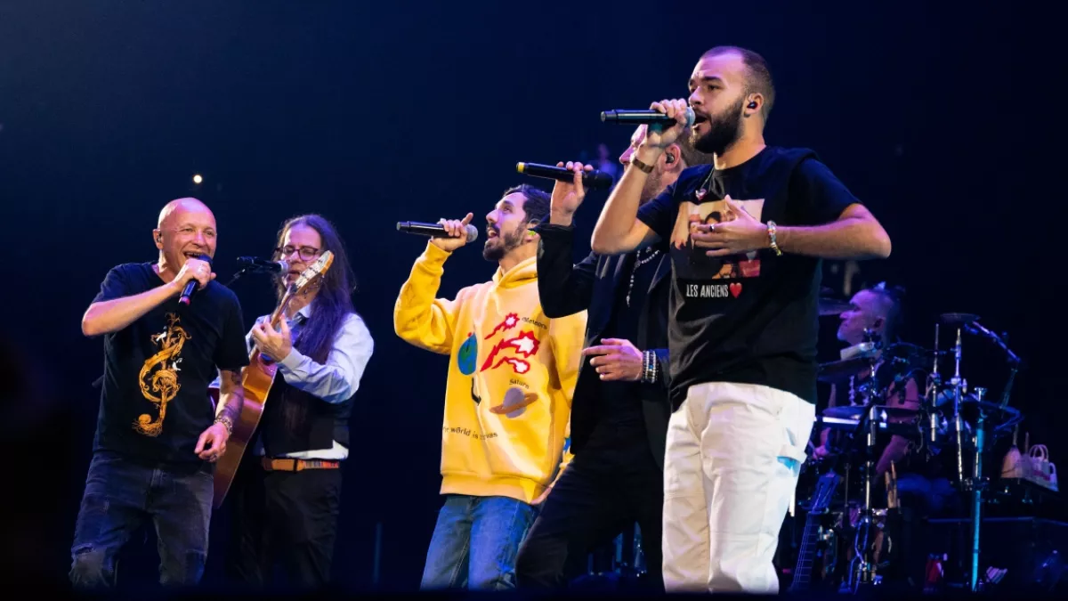 Concert les 25 ans de Tryo à l'Accor Aréna Simplement inoubliable. Ce concert à l’Accor Arena de Paris restera comme l’un des plus grands moments de l’histoire d’un groupe qui a marqué celle de la scène française depuis les vingt-cinq dernières années…