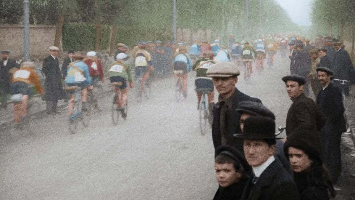 LE TOUR DE FRANCE UNE PASSION FRANCAISE