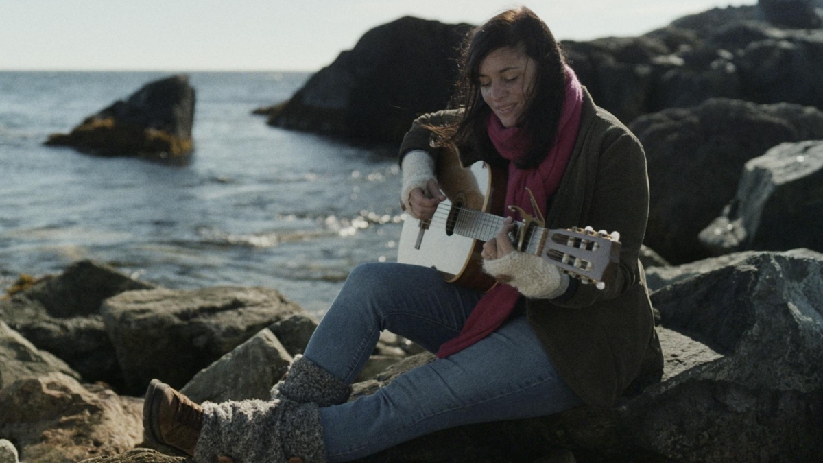 Alexandra Hernandez, l’archipel et l’océan