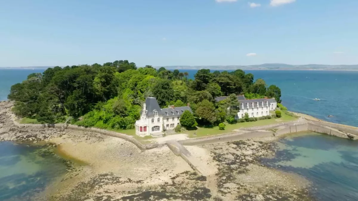 La Bretagne des druides et des légendes (Les 100 lieux)