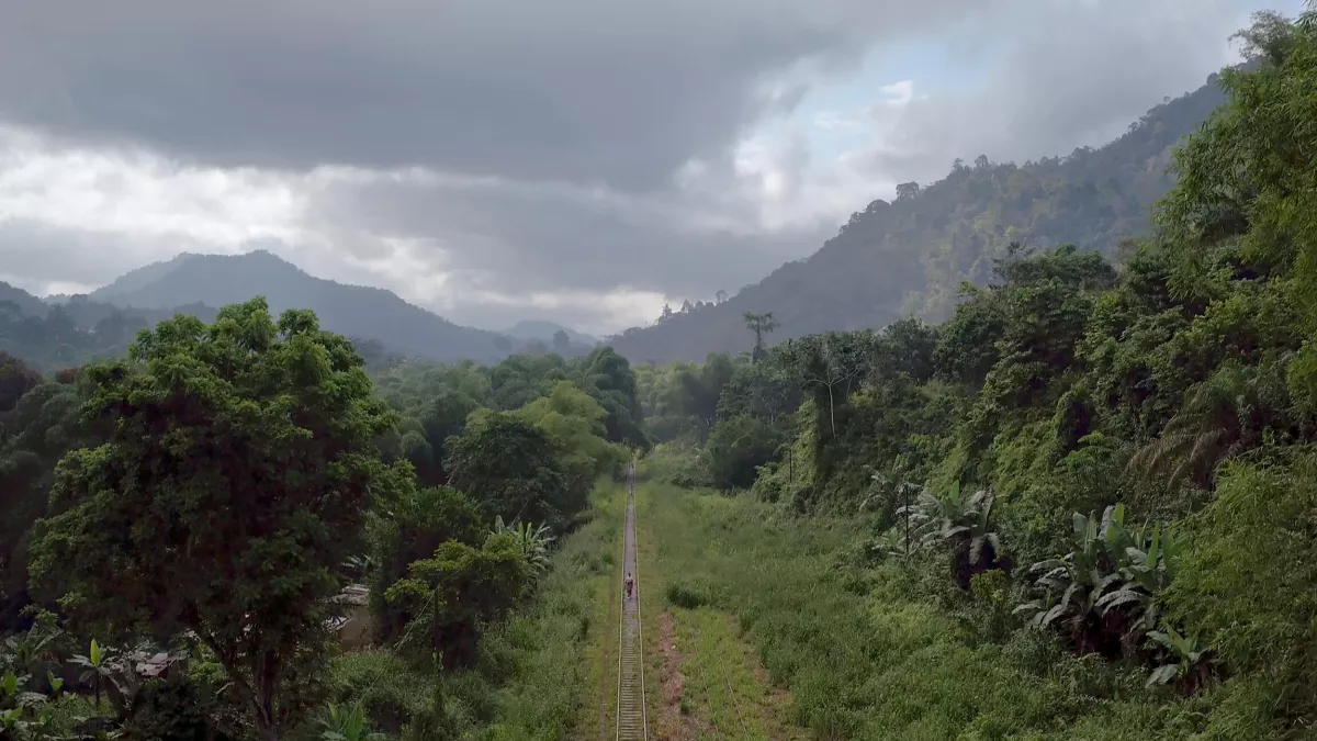 Congo-océan, un chemin de fer et de sang