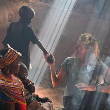 Raphaël de Casabianca et Estelle Lefebure au Kenya