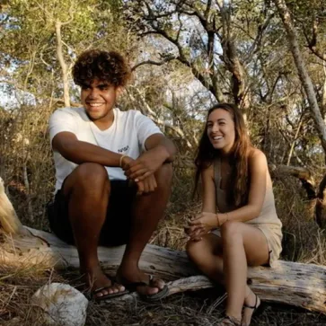 AMOUR, PLAGES ET QUELQUES TABOUS