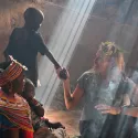 Raphaël de Casabianca et Estelle Lefebure au Kenya